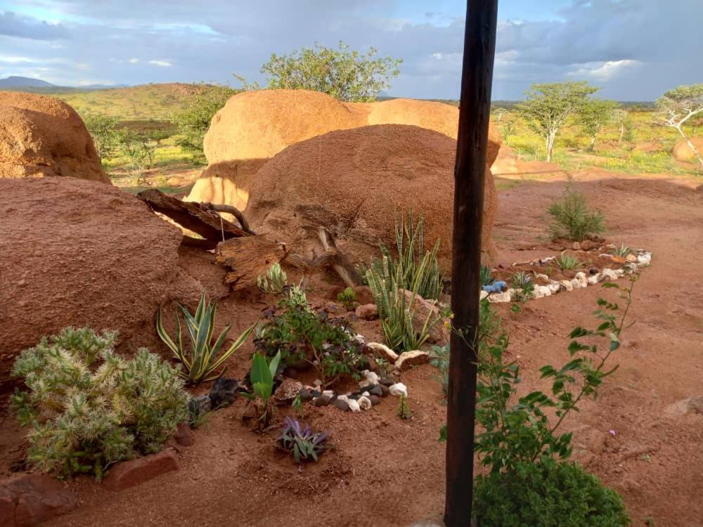 Ozohere Campsite And Himba Village Uis Dış mekan fotoğraf