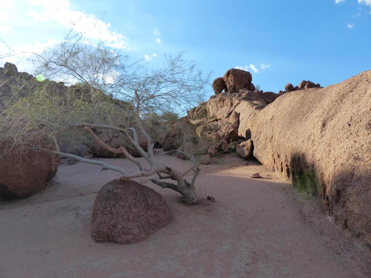 Ozohere Campsite And Himba Village Uis Dış mekan fotoğraf